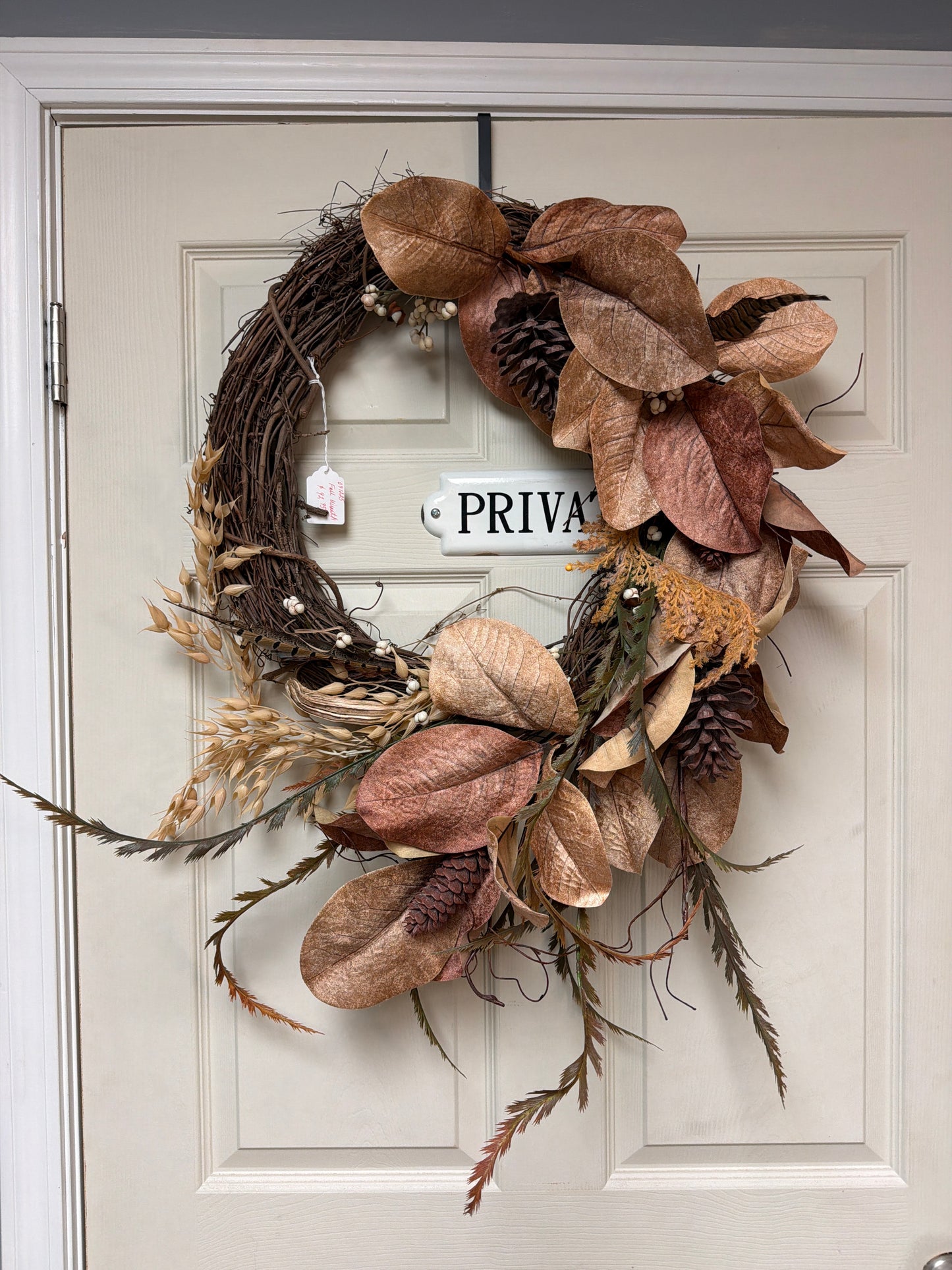 091225 wreath fall