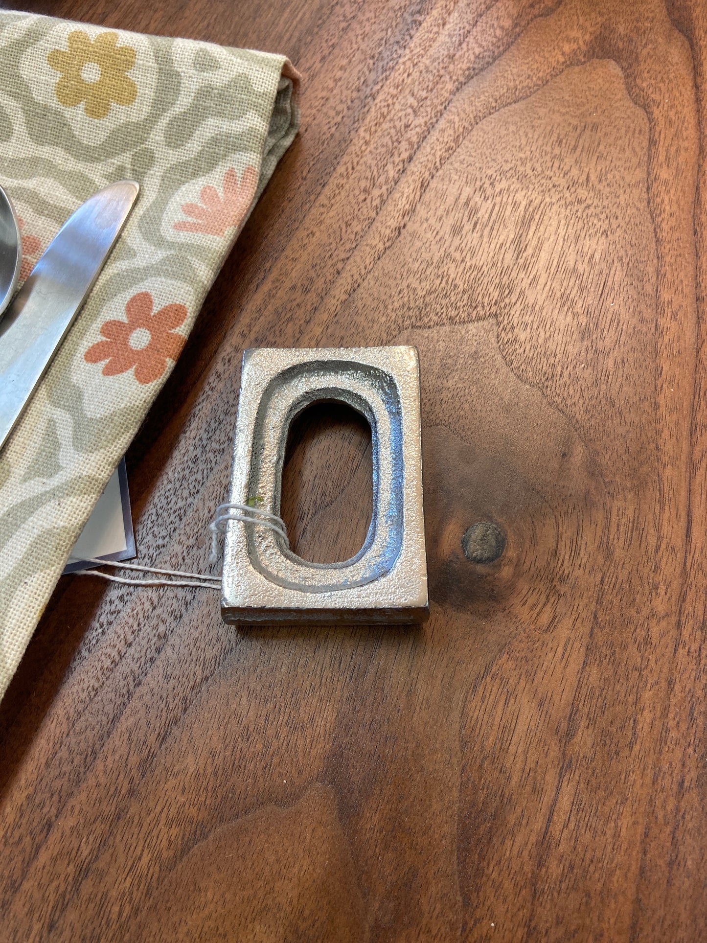 6 NR970S Rectangle Napkin Ring Silver
