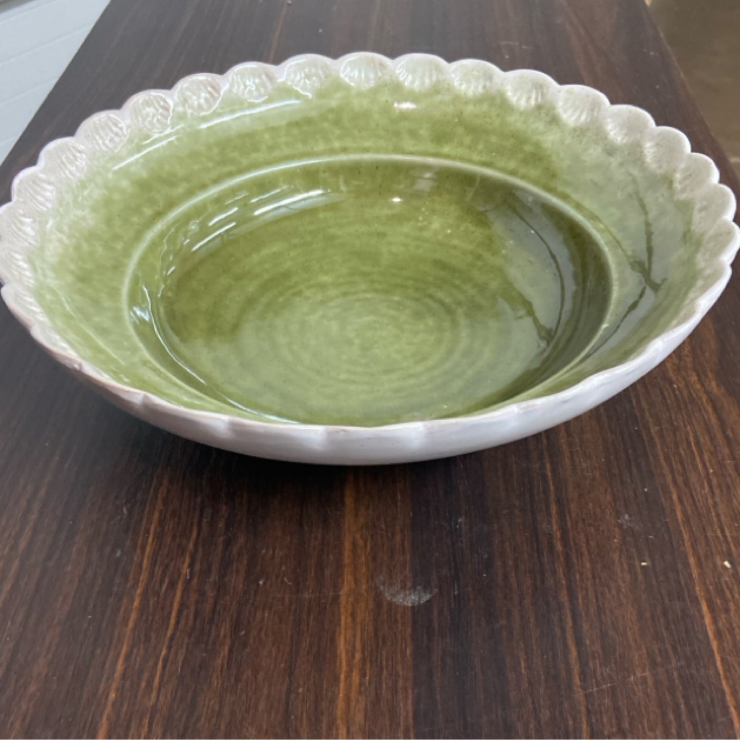 Df7699 CC stoneware scalloped bowl