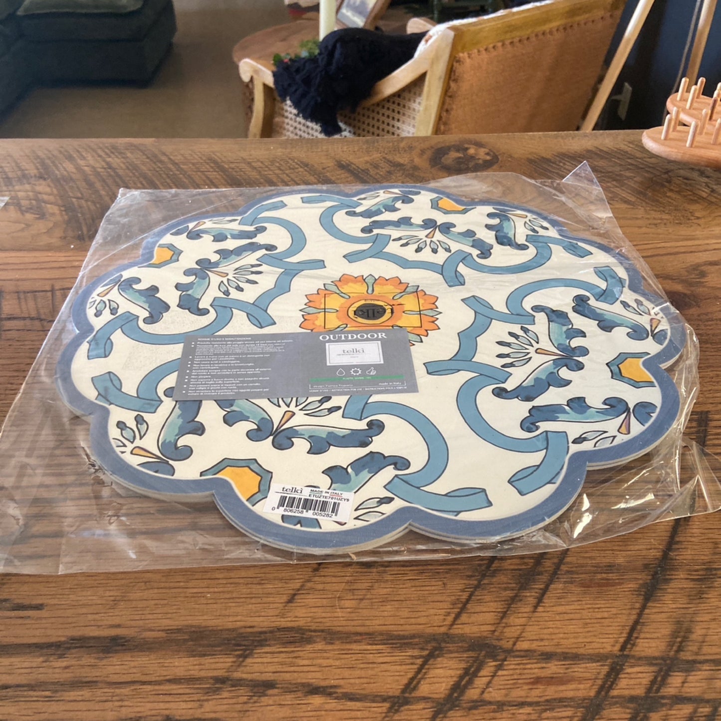 6 Scalloped Placemat Round Denim/Yellow
