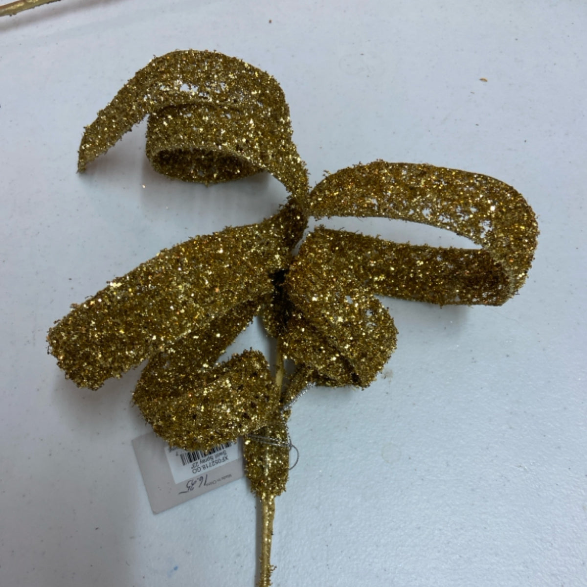 6 XF052718 Gold Swirl Spray