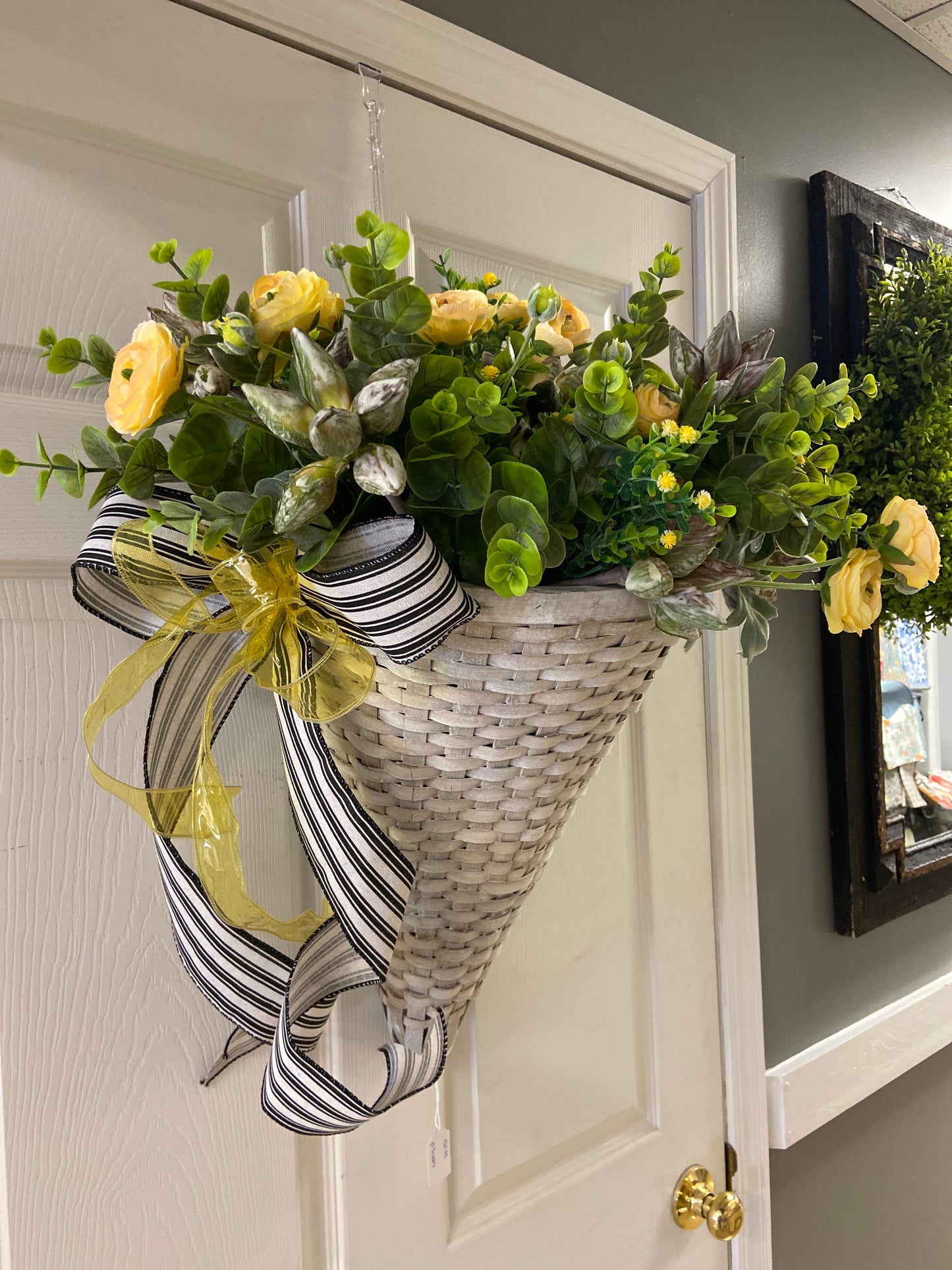 031224pf. White Floral Door Basket