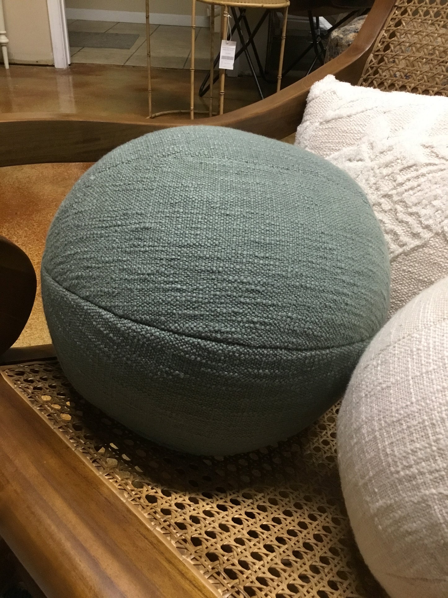 6 Df5460-CC 10" Round Cotton Ball Pillow