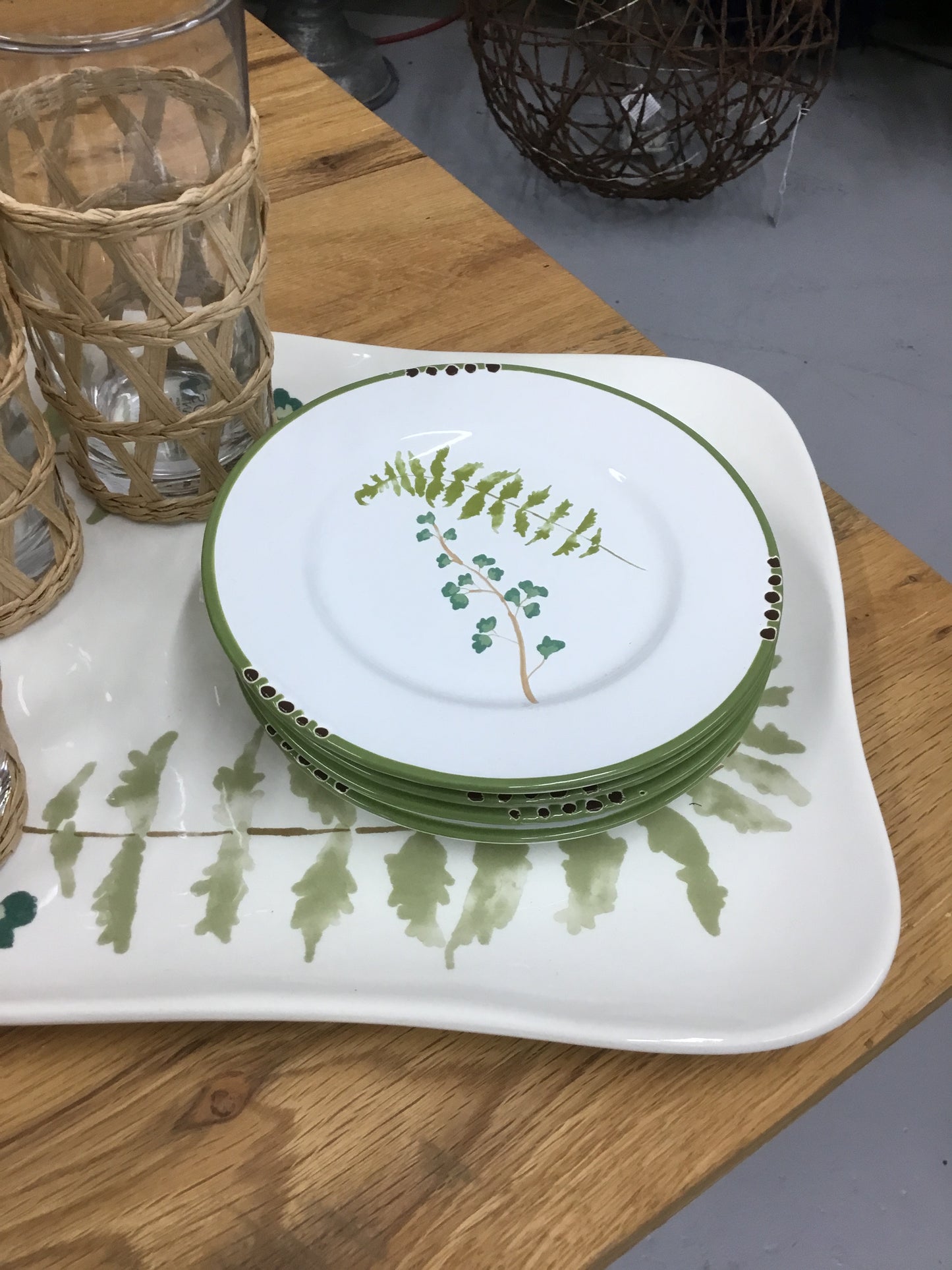 G16744 TG Meadow Tidbit Plate