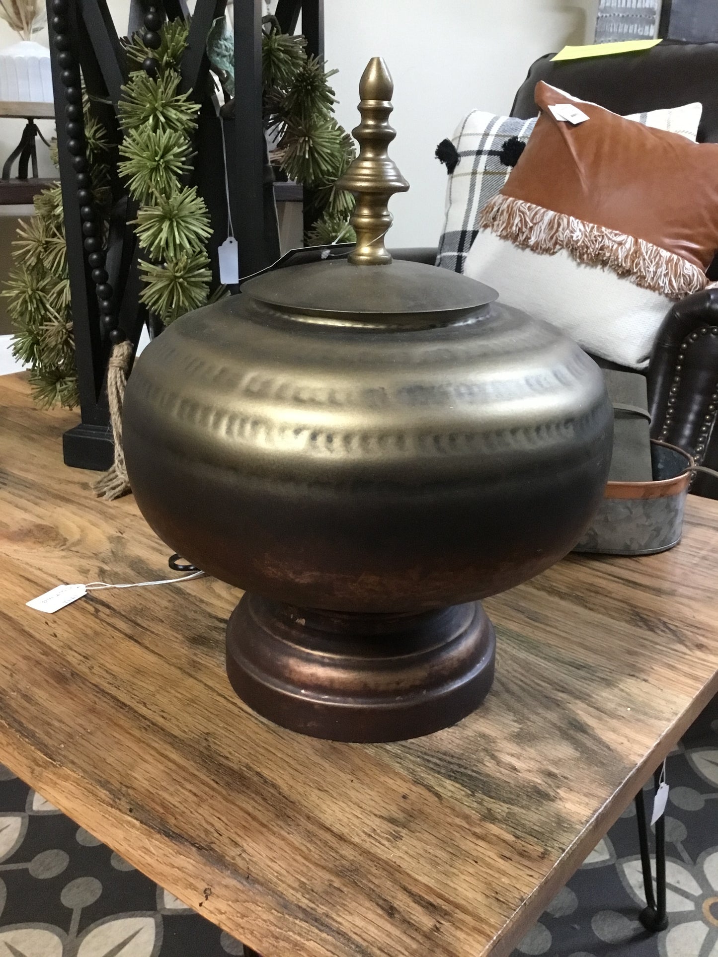 Cvden110M-Cv Metal Urn