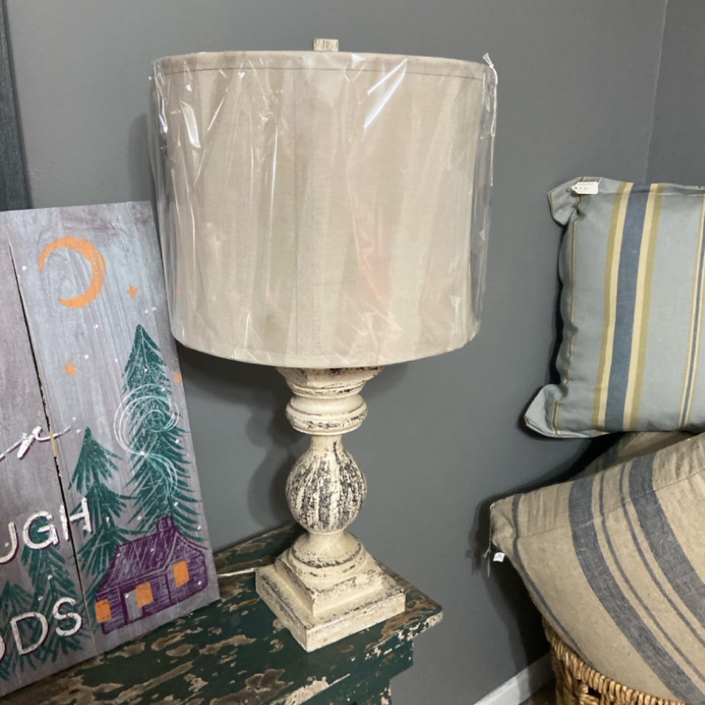 6 CVAVP1409 Emory Table Lamp 27" (25)