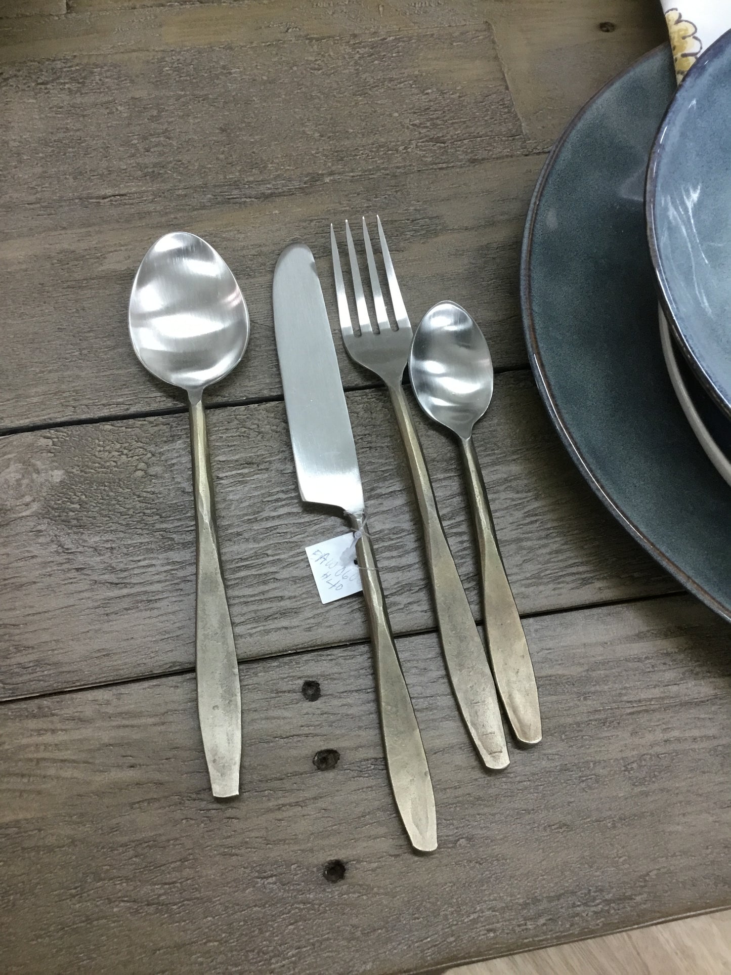 Eaw06088 Ph Antique Gold Flatware Set
