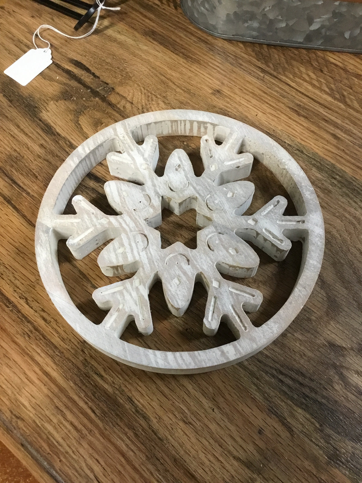 2020200032-DEM Snowflake Trivet