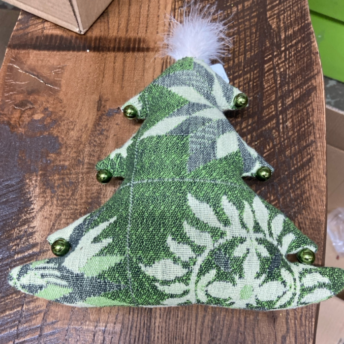 6 Large Tree