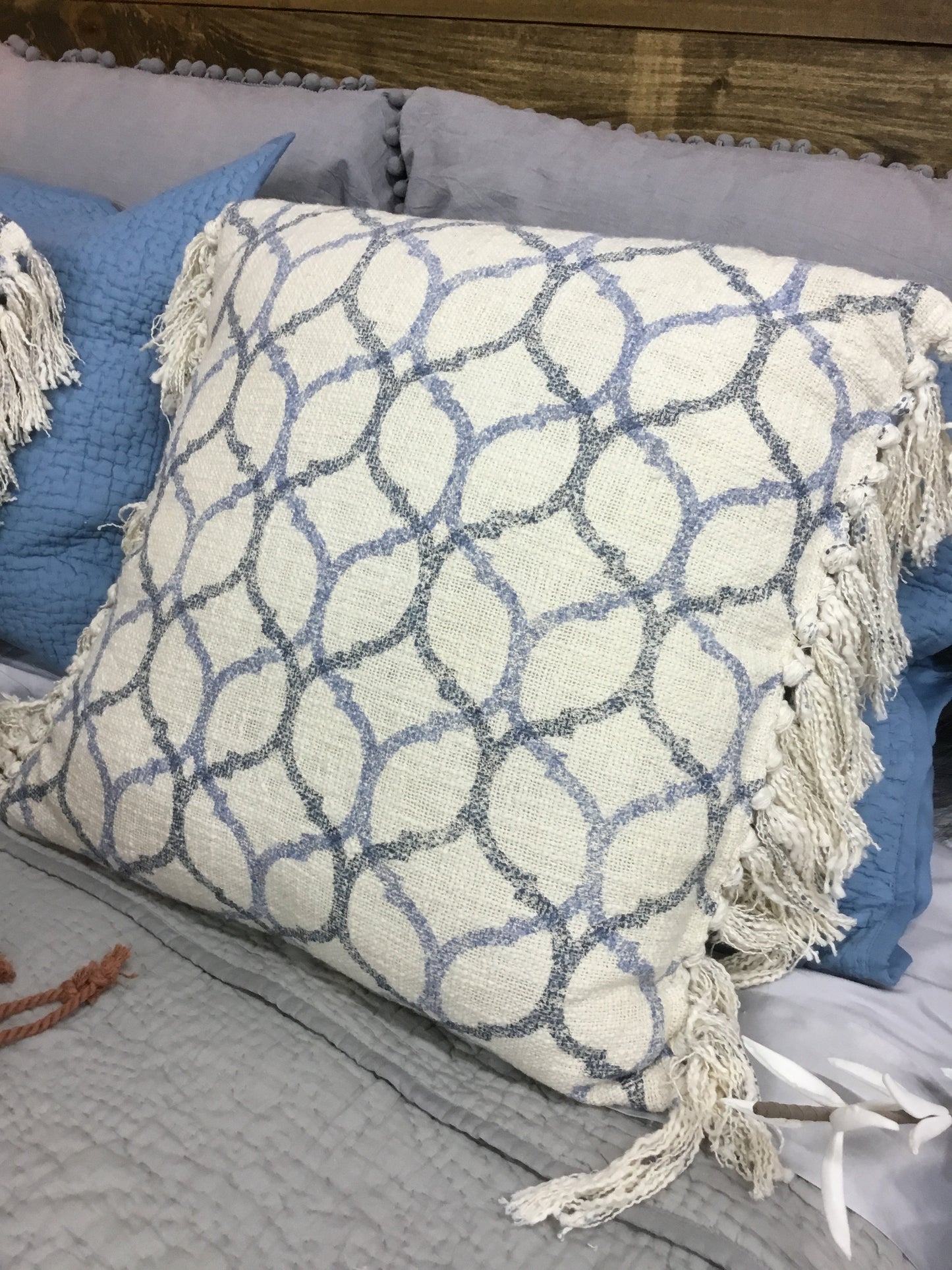 6 Df4565-CC Cotton Blend Pillow
