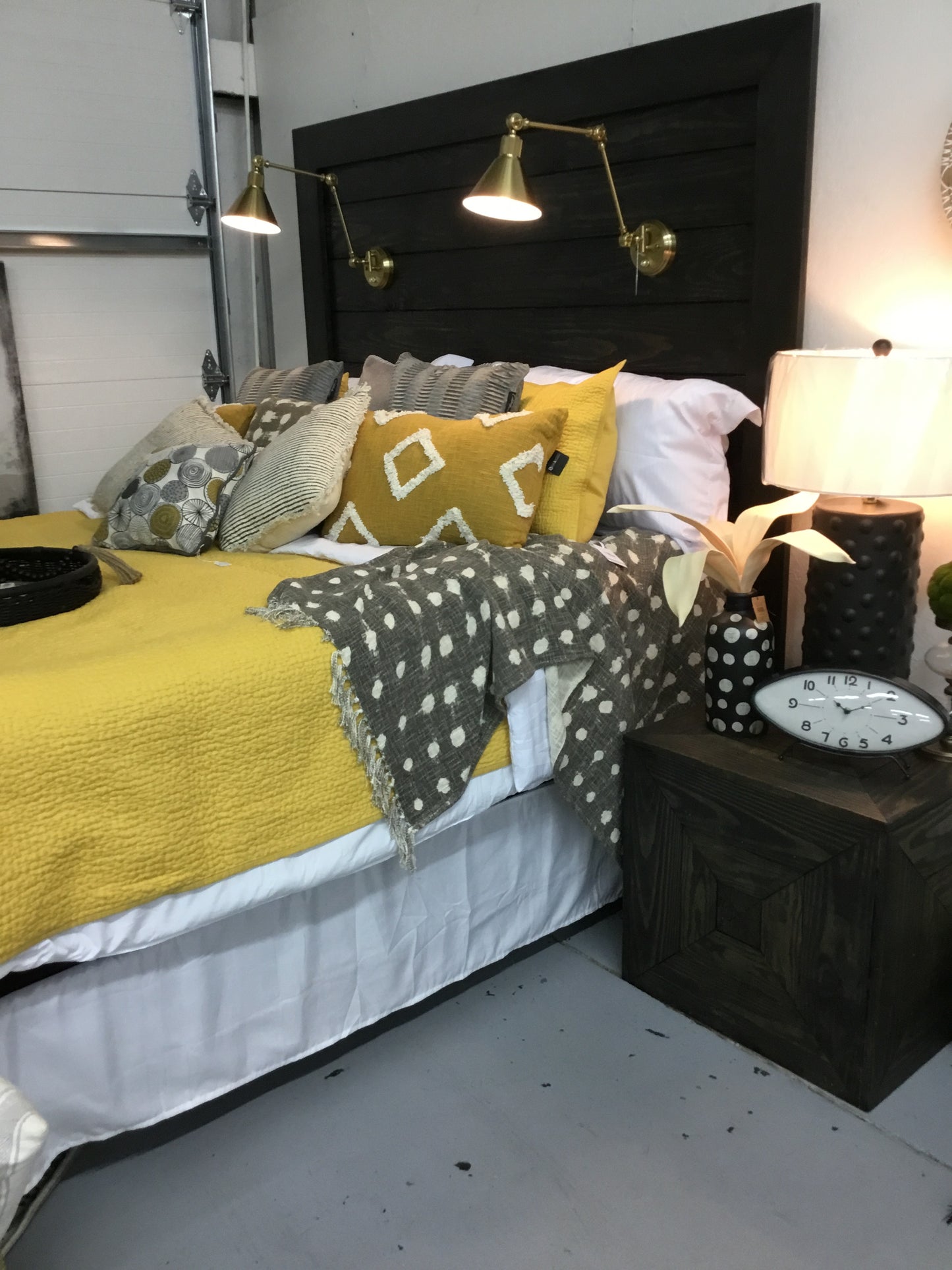 Hbfsk Free Standing King Head Board With Lights