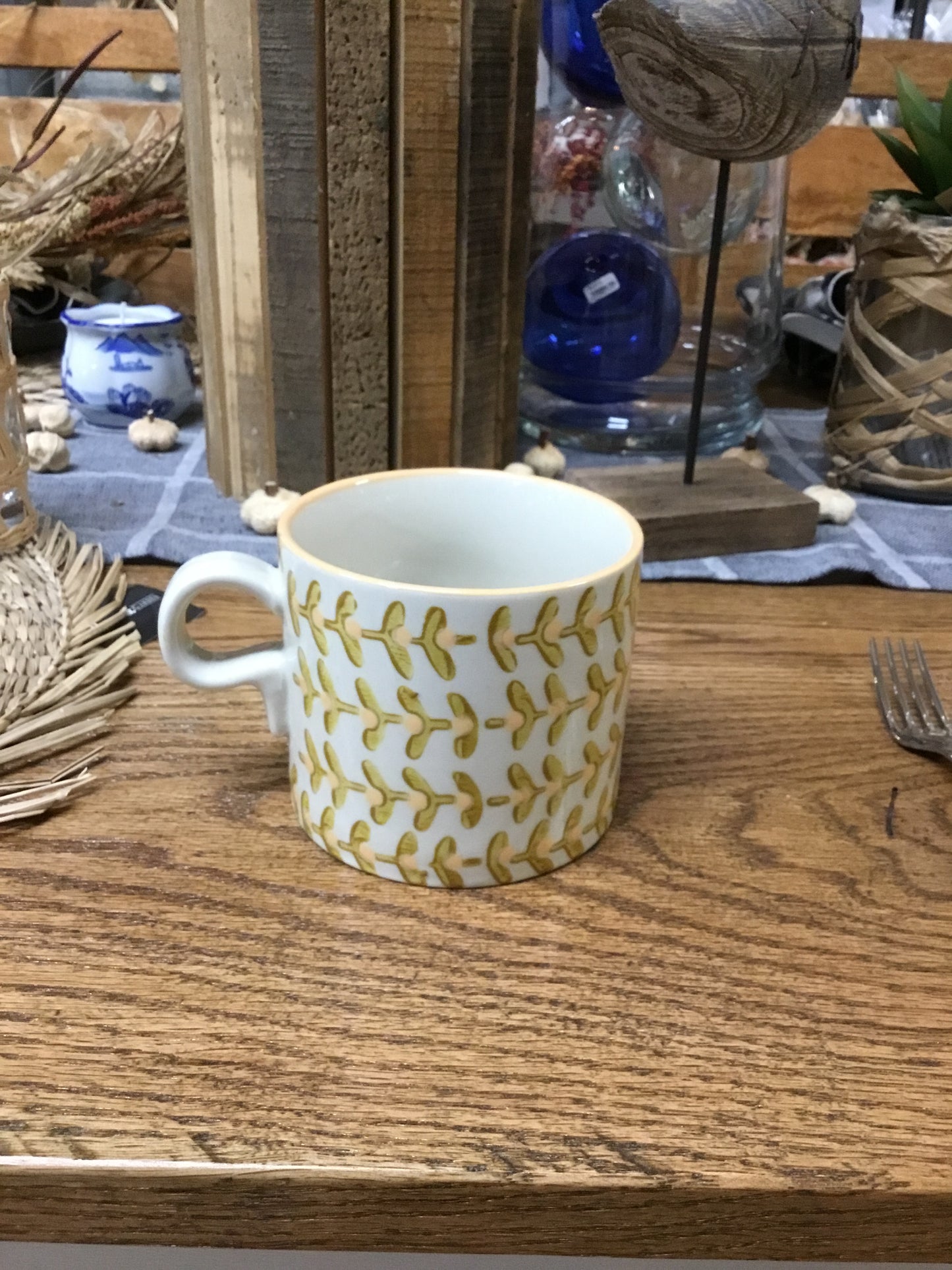 Df2712A-Cc 12 Oz Stoneware Mug With Floral Pattern