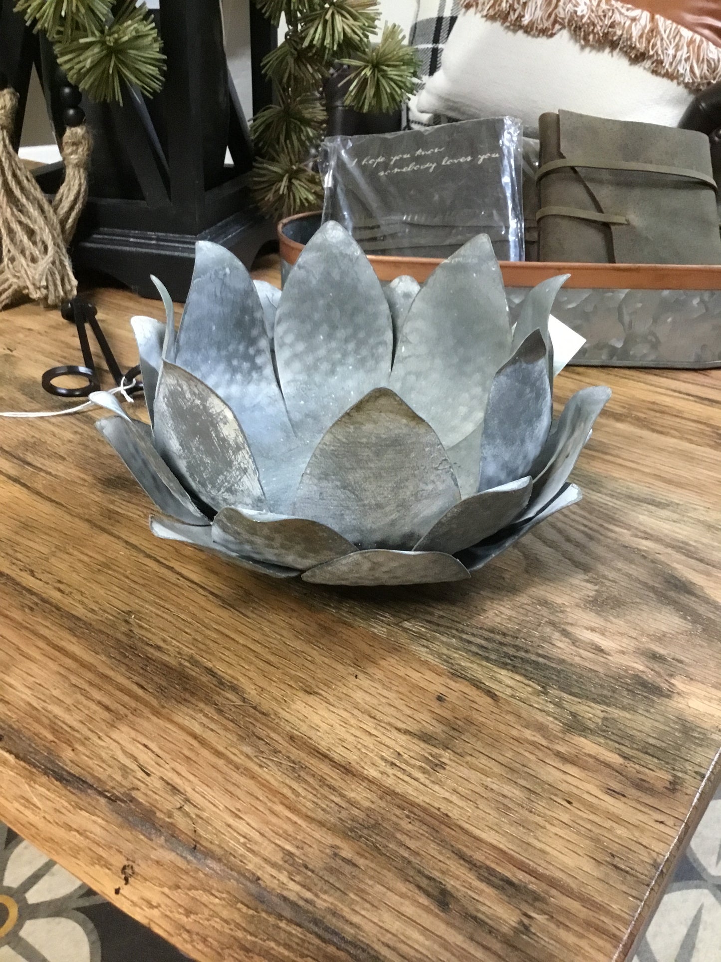 54146-TC Artichoke Cachepot