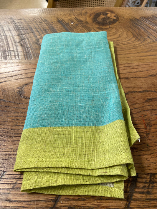 6 5217 Color Band Border Napkin