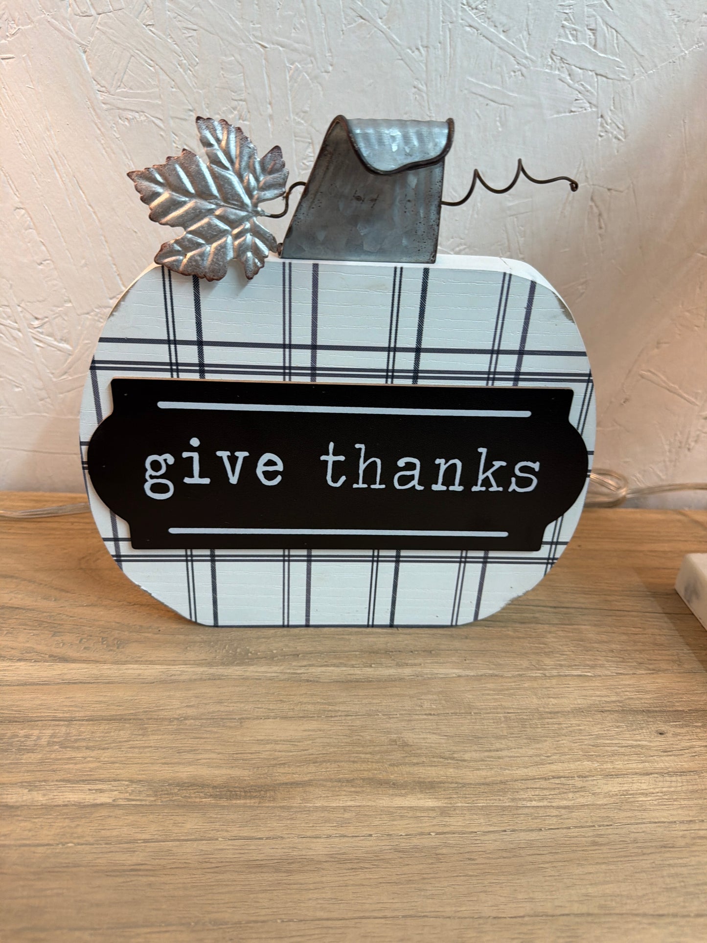 Hx2014018-Dd  Give Thanks Pumpkin