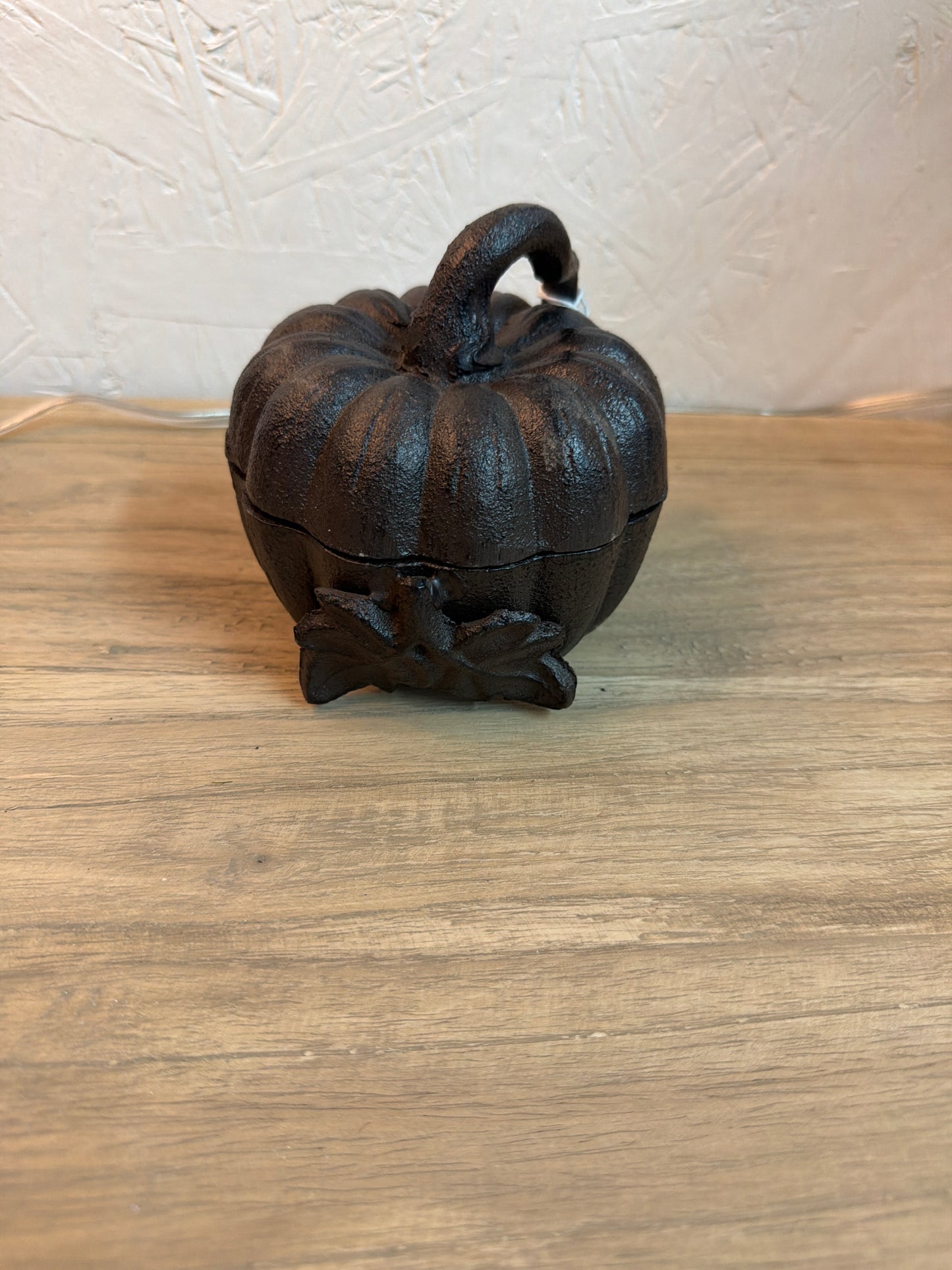 Fab00643-Phc Large Cast Pumpkin Box