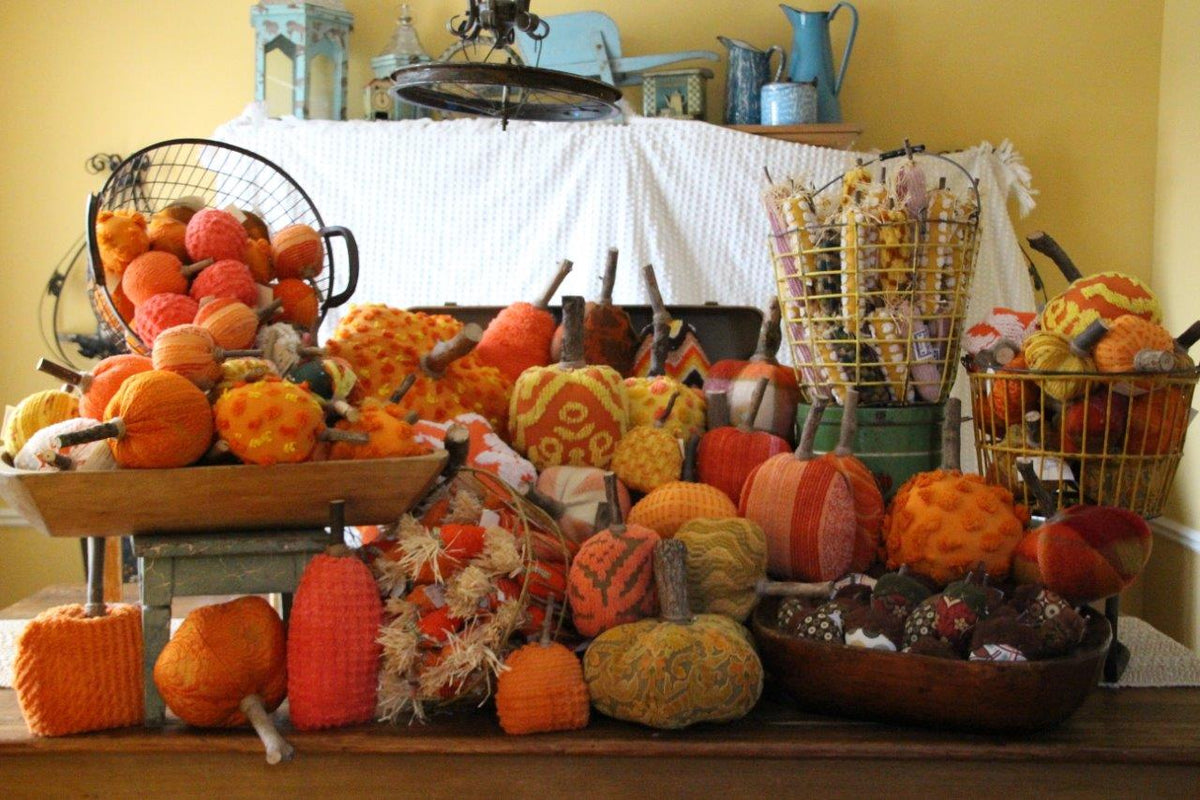 Small 4 Panel Vintage Cloth Round Pumpkin