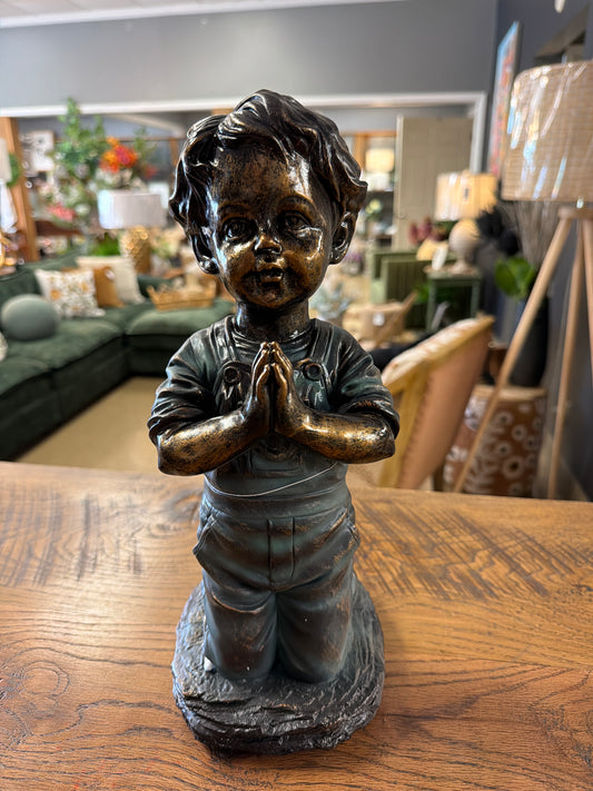 13" Praying Boy
