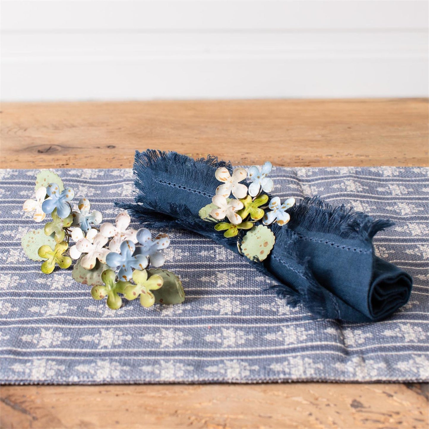 Napkin Ring Dainty Metal Hydrangea