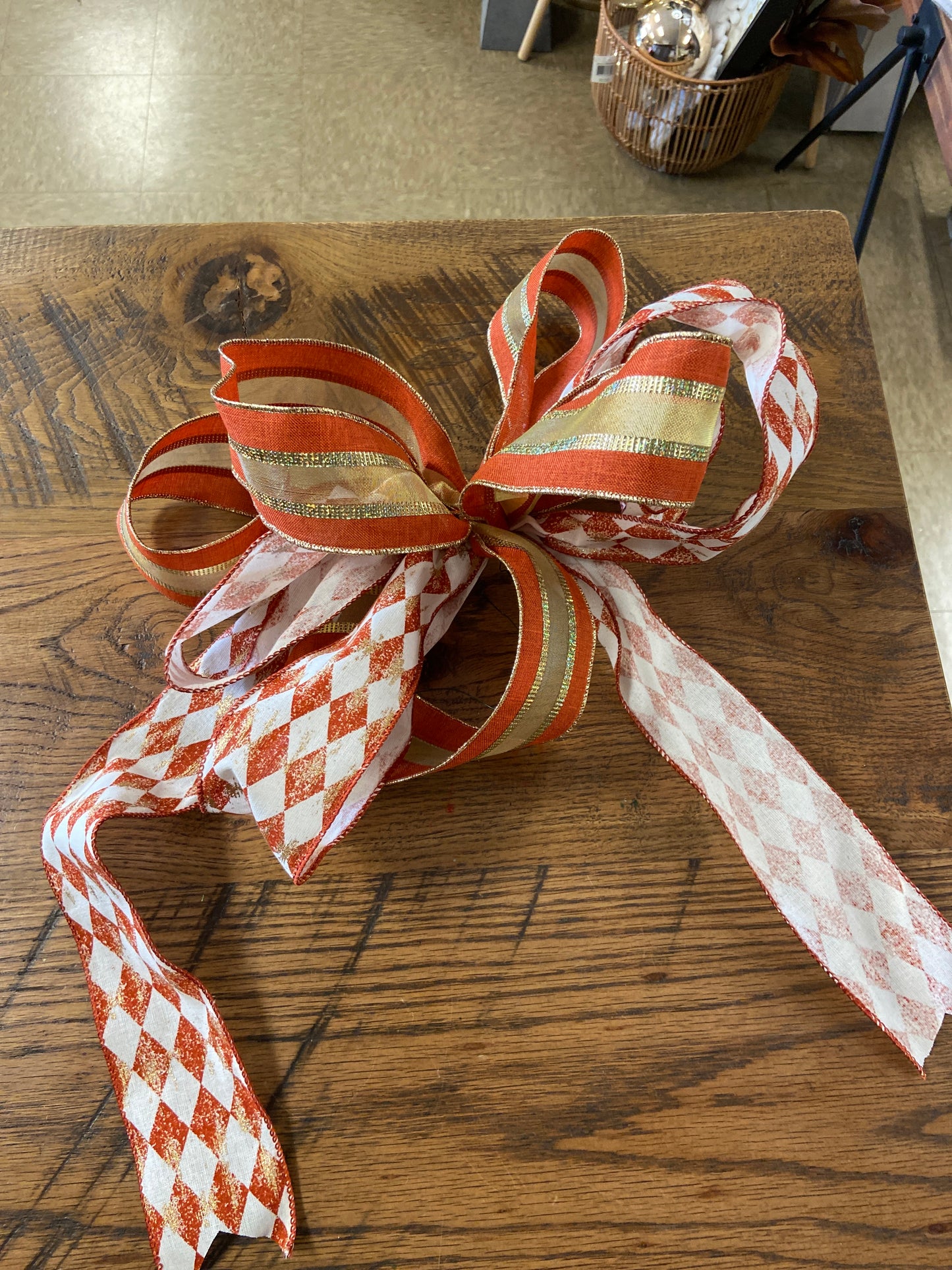 Fall bow