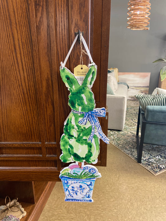 Becks PVC Boxwood Rabbit in Pots Door Hanger