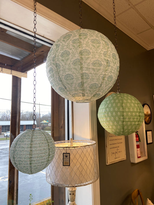 6 Paper Lanterns set of 3