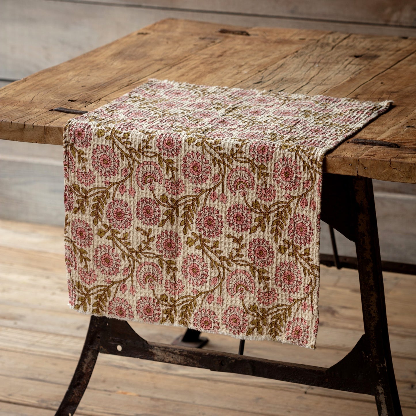 Clematic Botanical Print Cotton Dishtowel                (25)
