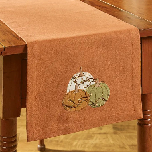 Heirloom Bittersweet Table Runner.     (25)