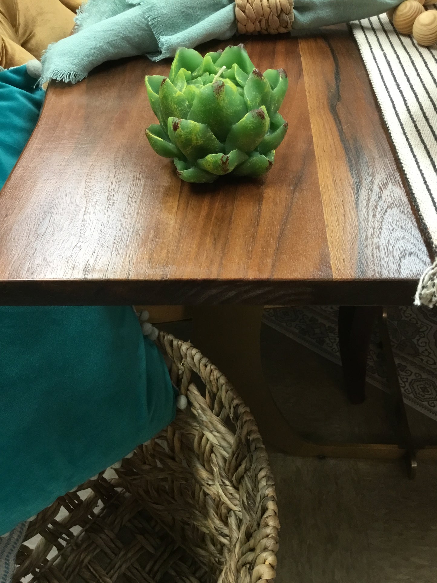 7601-20TC Lg Artichoke Candle