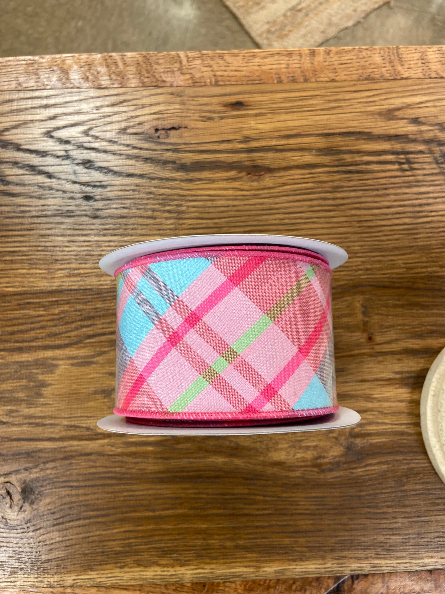 Ribbon.      (25)