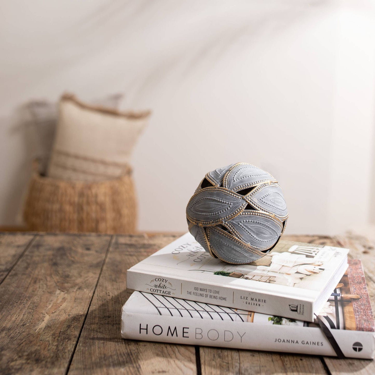 FDDD10957-FOR Gabby Leaf Deco Ball