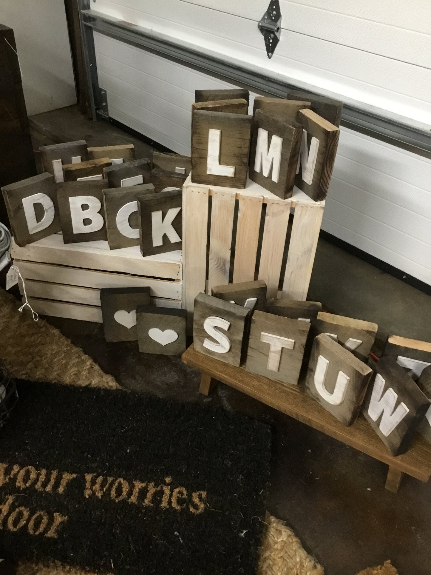 Lb1-Sor Rustic Letter Blocks (1)