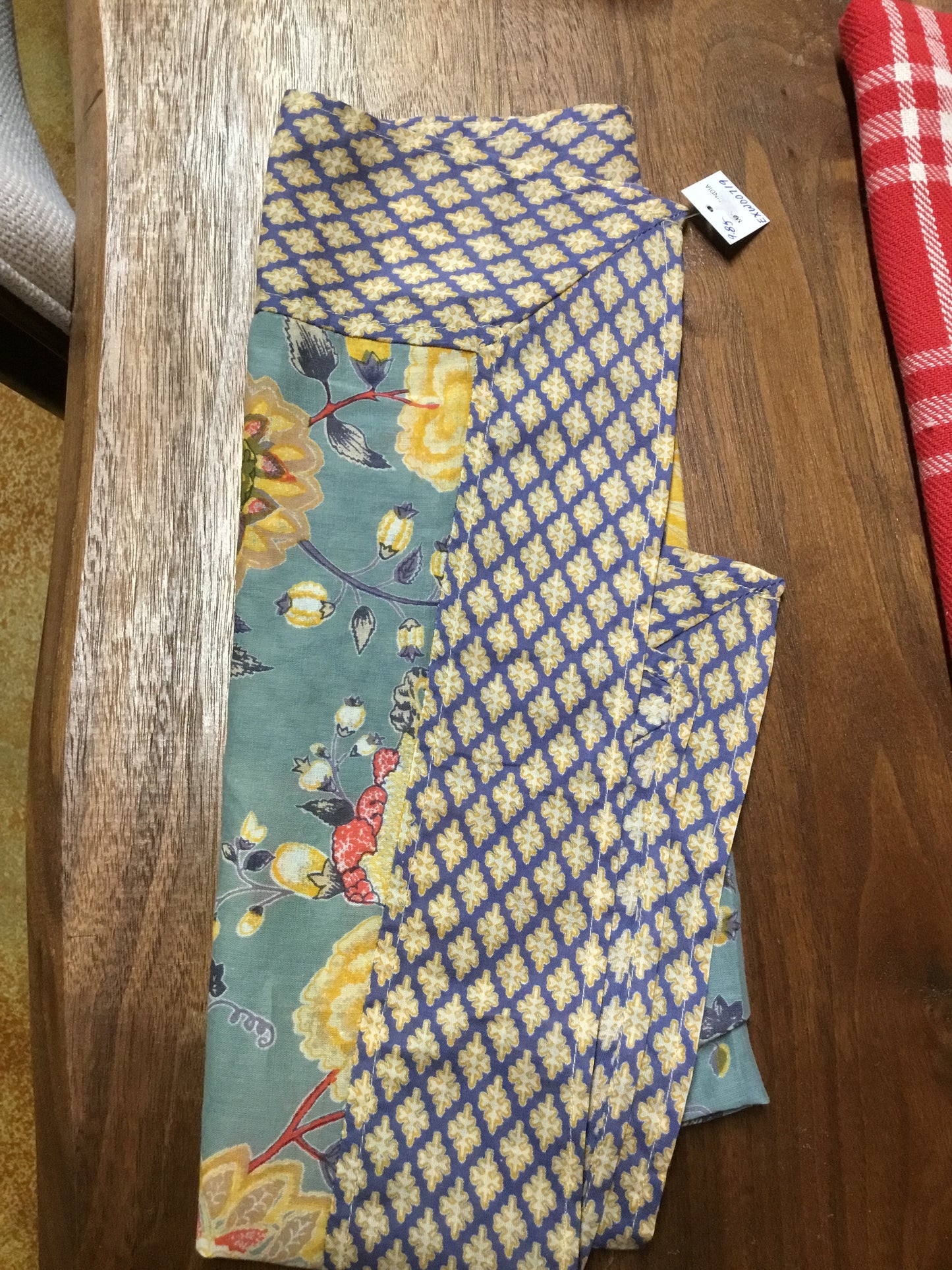 6 Exw00719 Napkin
