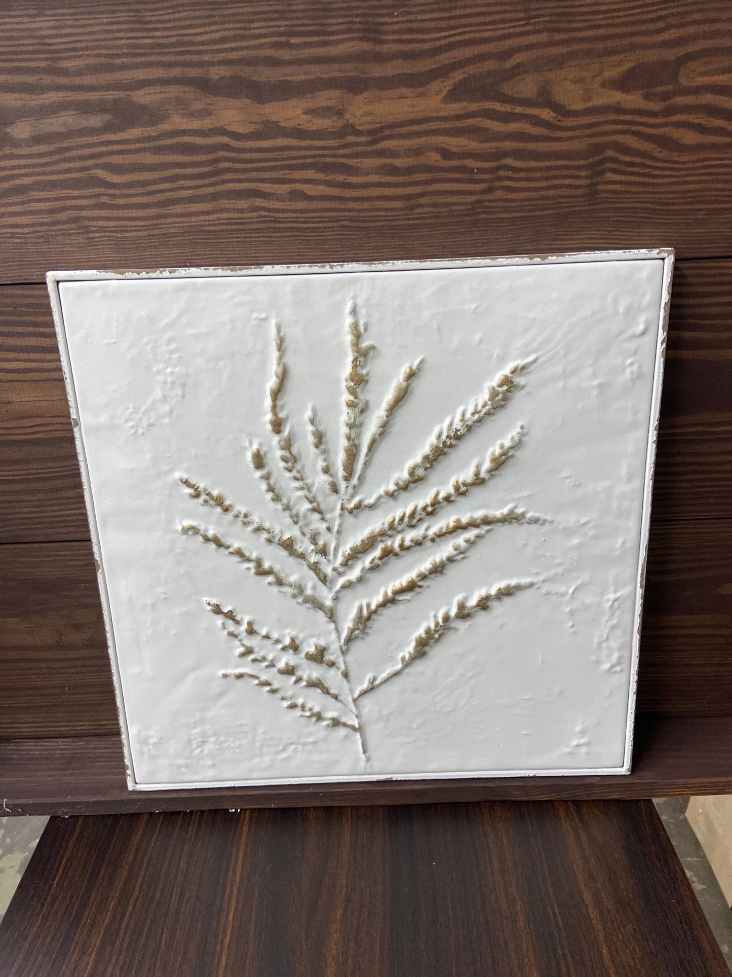 DF7995 Metal embossed wall Decor
