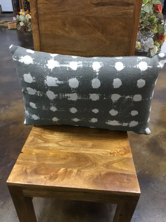 6 DA8061 Polka Dot Pillow/Charcoal