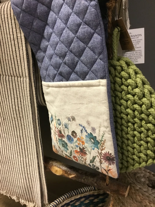 1004180419-DEM Floral Double Oven Mitt