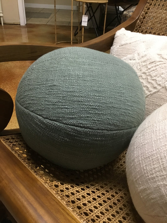 6 Df5460-CC 10" Round Cotton Ball Pillow