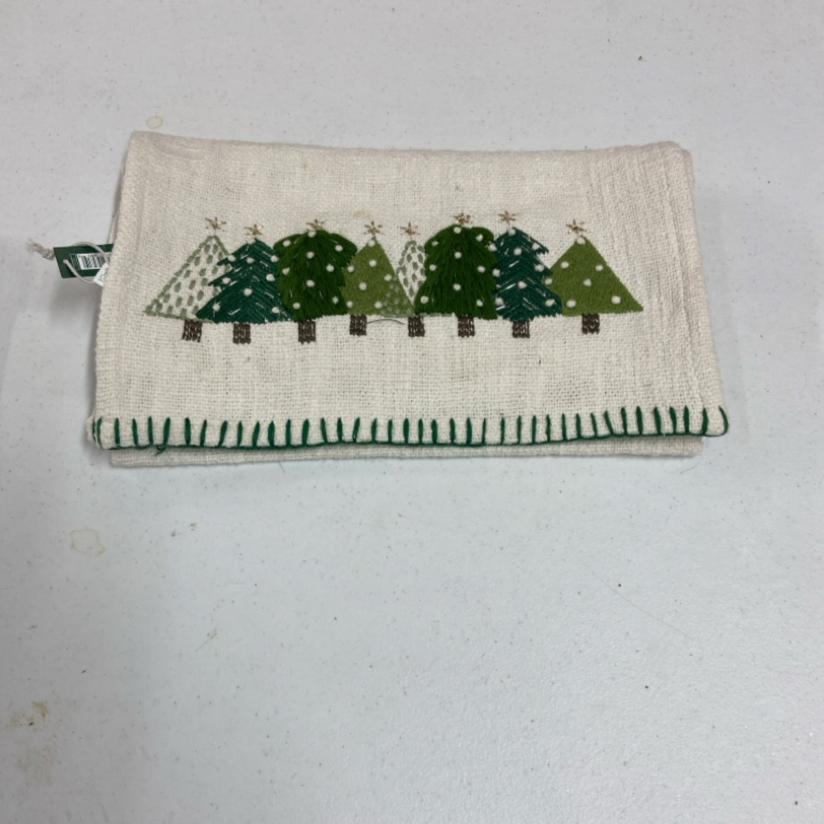 6 82223 Enchanted Forrest Runner