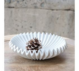 8.5" matte white deco dish