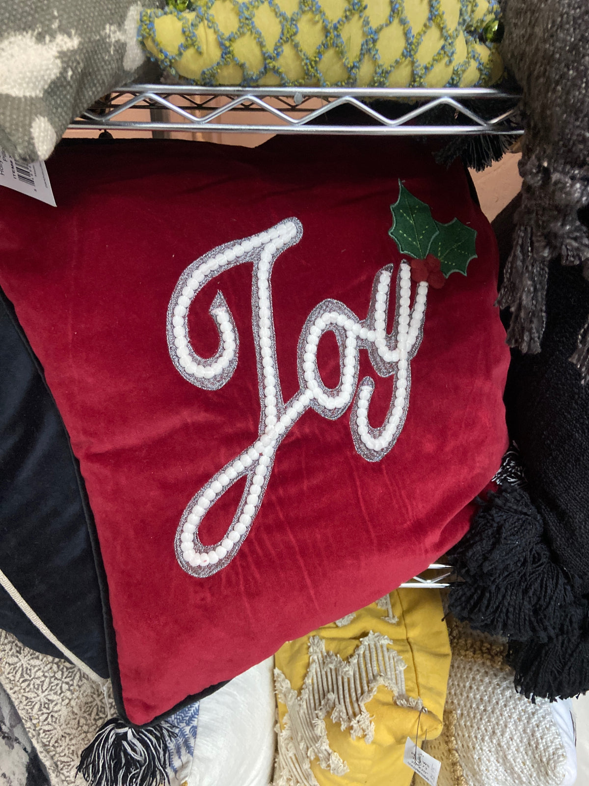6 XXN20050 Holly Joy Velvet Pillow
