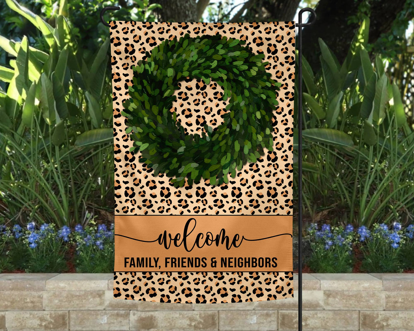 WFFN-FA Garden Flag - Boxwood and Leopard Print