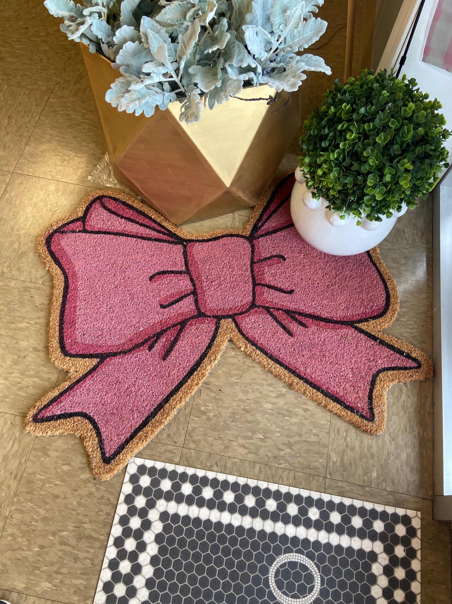 S25112 bow coir rug pink