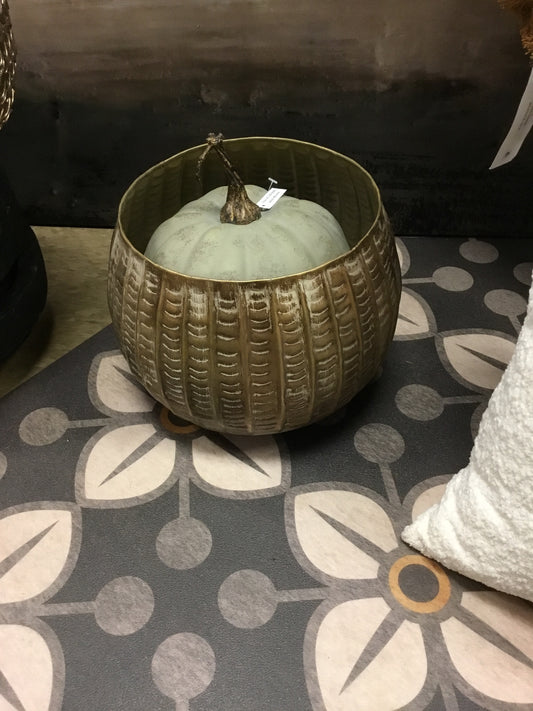 Dch0059 Embossed Metal Planter
