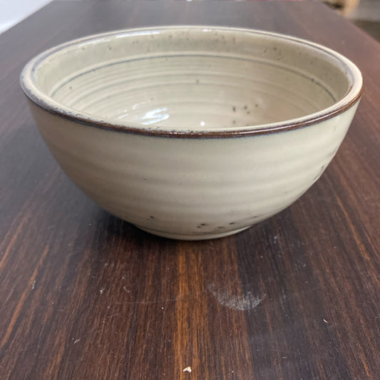 209355 Speckled Bowl Tag
