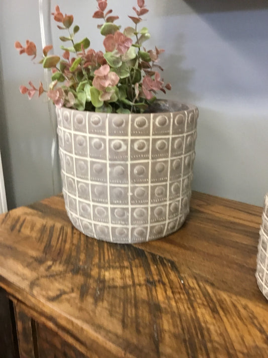 ECL20063 Rivet Pot Large