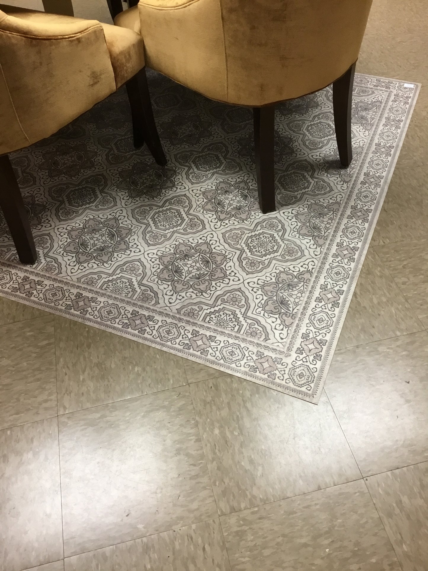 37326 Williamsburg-Antiquary-Holograph
