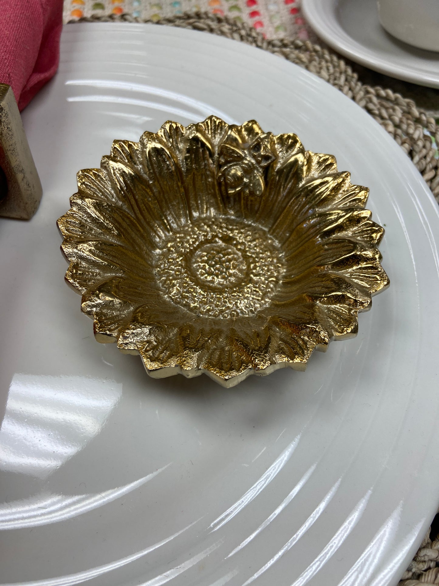 54554 Golden Bee Trinket Tray