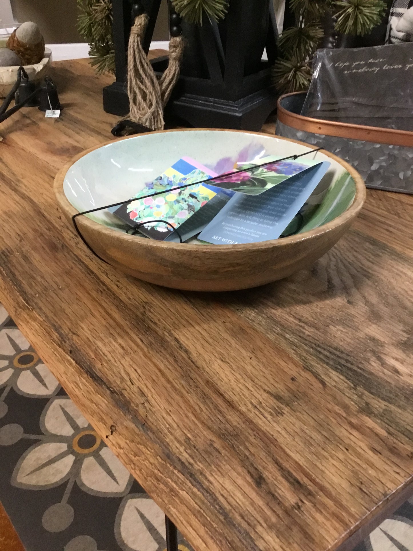 1008110004-DEM Art Lifting Large Bowl Floral Black