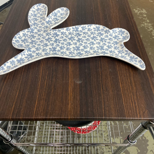 G19368 Leaping Bunny Platter     (25)