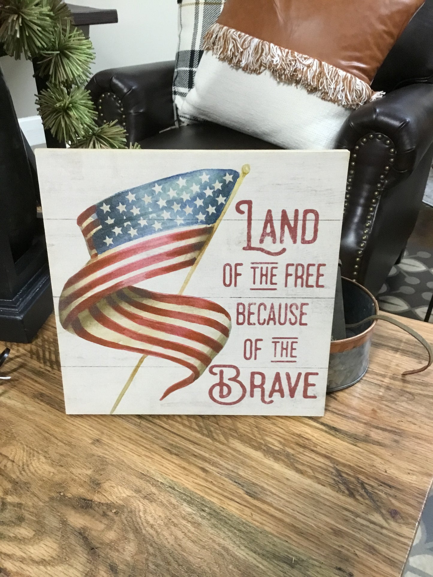 73000 Land Of Free Sign